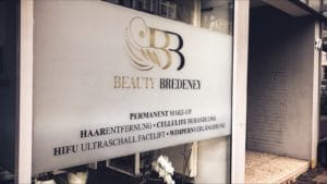 Beauty Bredeney - Schaufensterfolierung